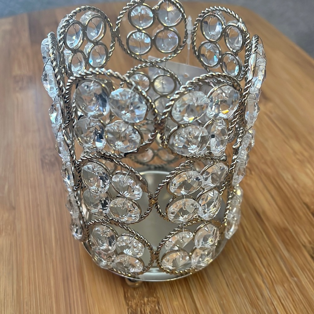 Candle holder